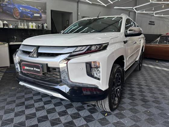 MITSUBISHI L200 TRITON 2.4 16V TURBO DIESEL SPORT HPE-S CD 4P 4X4 AUTOMÁTICO MITSUBISHI L200 TRITON 2.4 16V TURBO DIESEL SPORT HPE-S CD 4P 4X4 AUTOMÁTICO